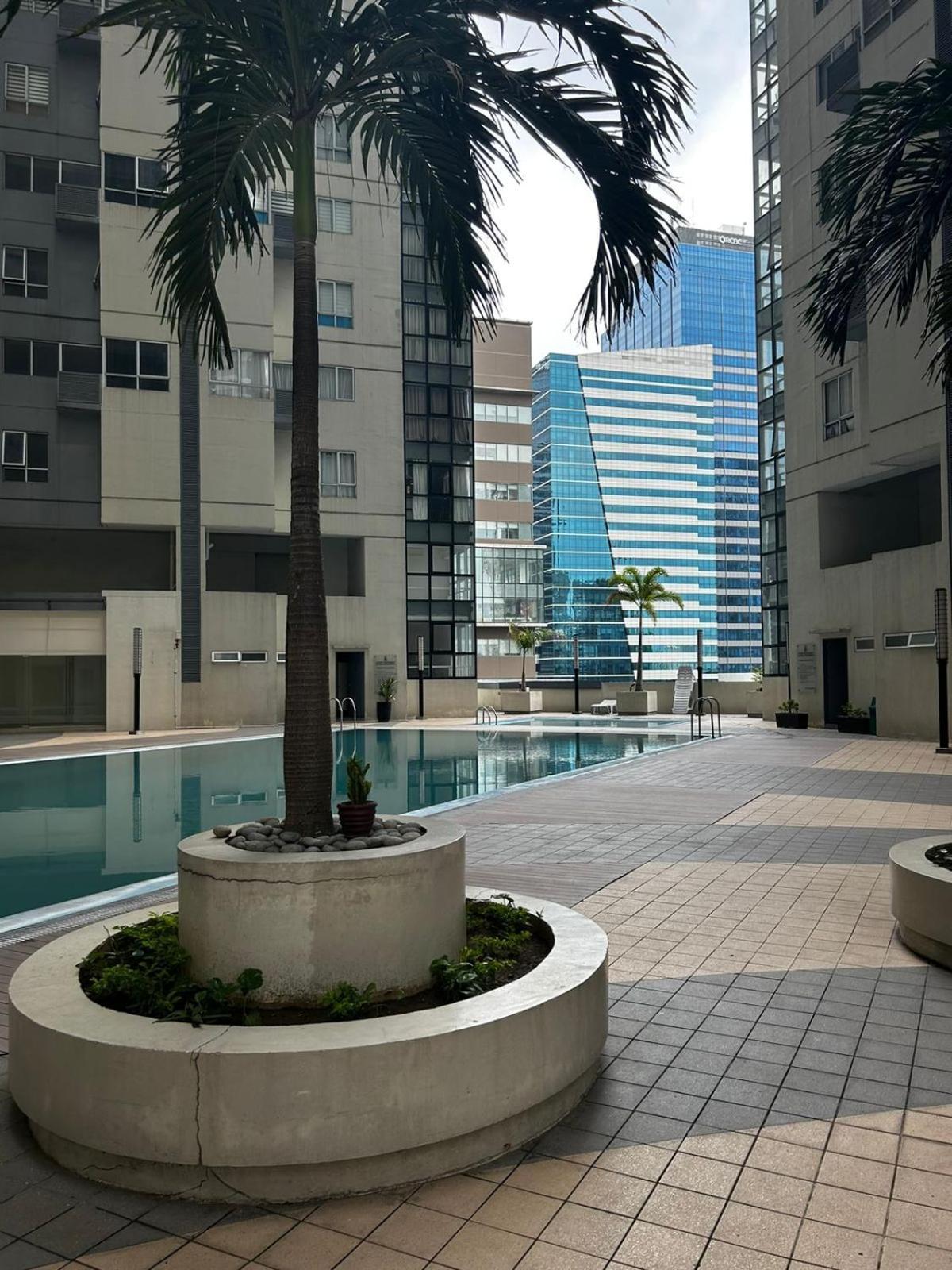 Oasis Regency @ Fort Victoria Bgc Taguig Eksteriør bilde